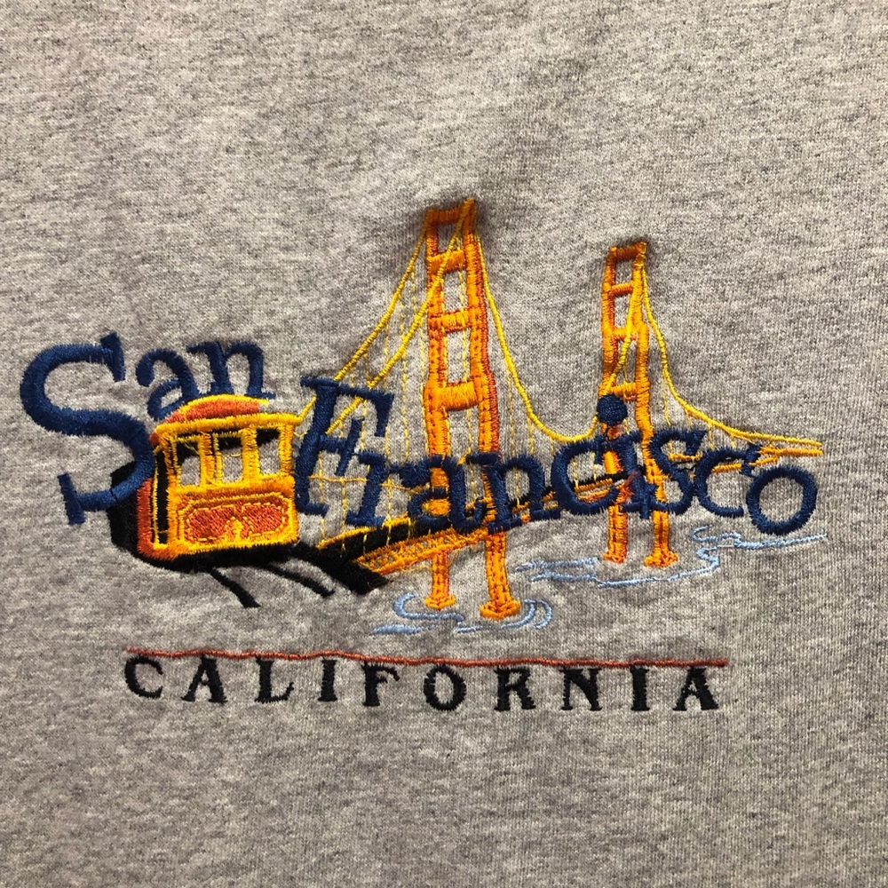 Embroidered San Francisco California Golden Gate Bridge T-Shirt L